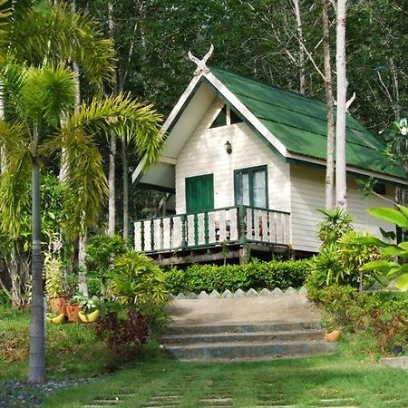 Para Resort Koh Chang Exterior photo